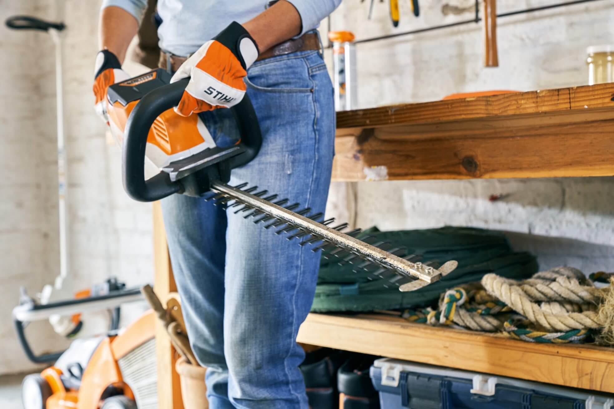 Stihl Maintaining Your Hedge Trimmer 41