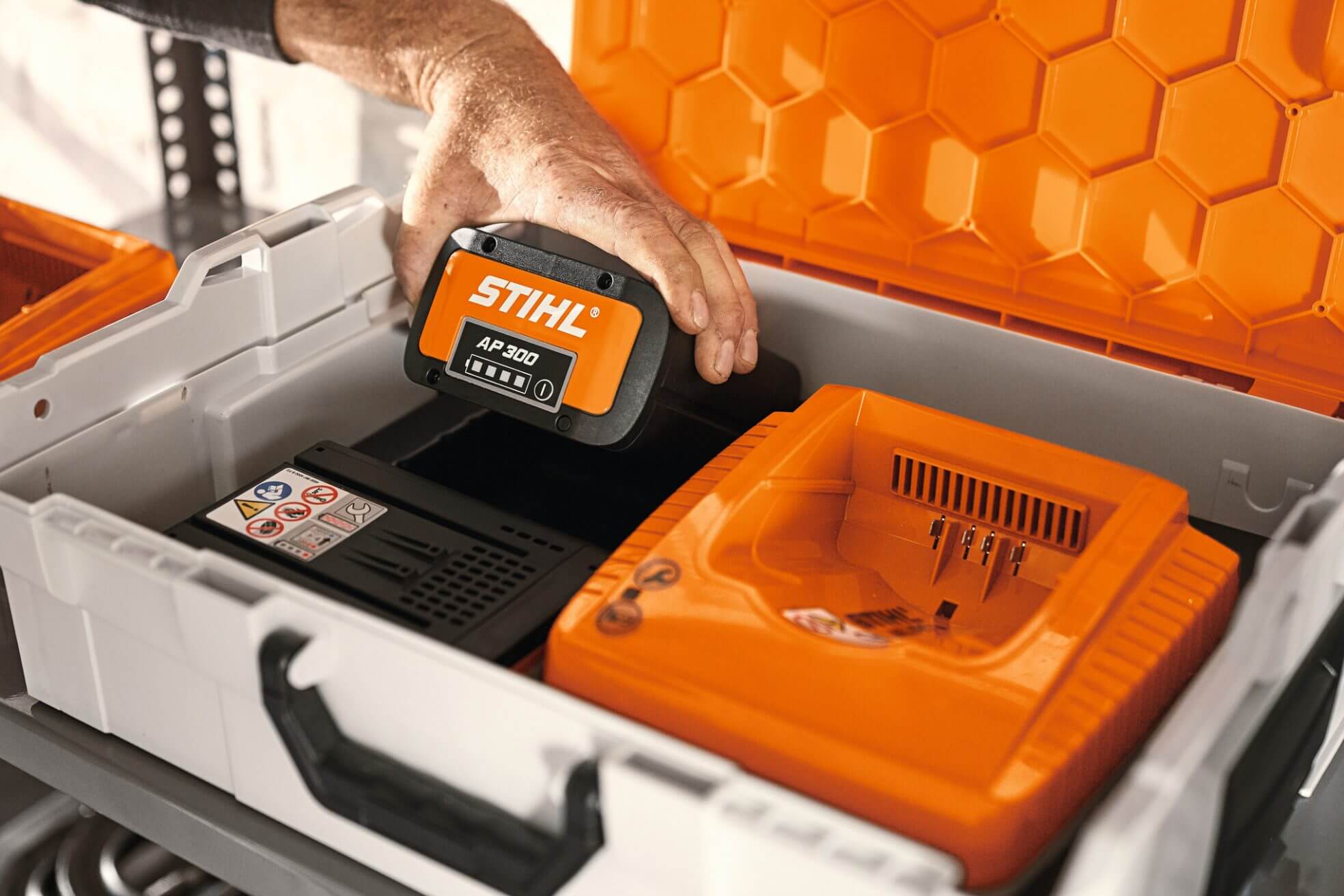 Stihl Charging Lithium Batteries 31